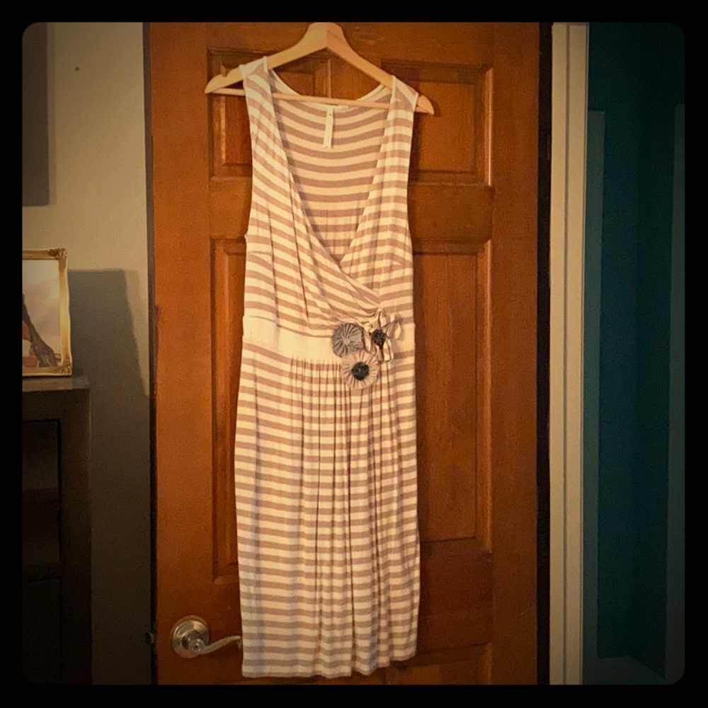 Super cute Sleeveless Stripe dress